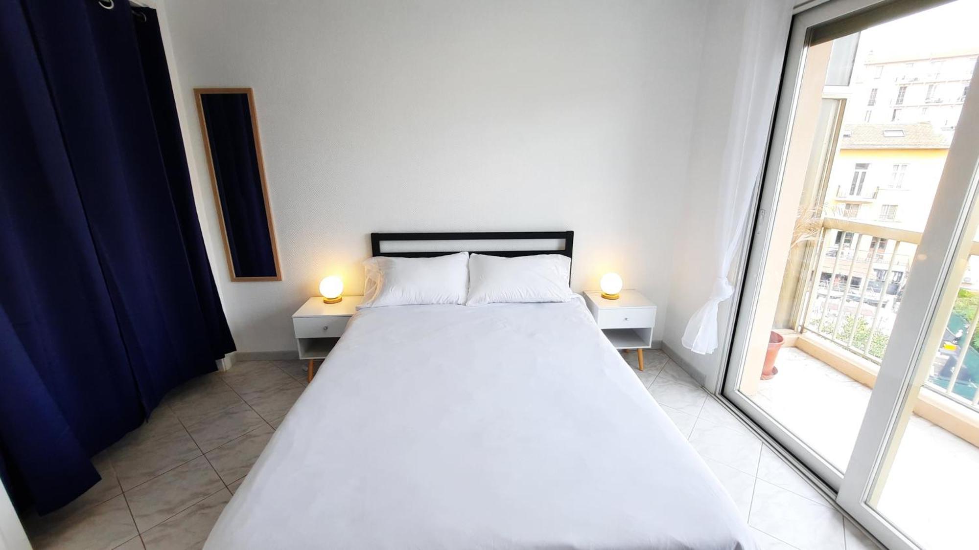Sunny Mercury - Room In Apartment Cannes Dış mekan fotoğraf